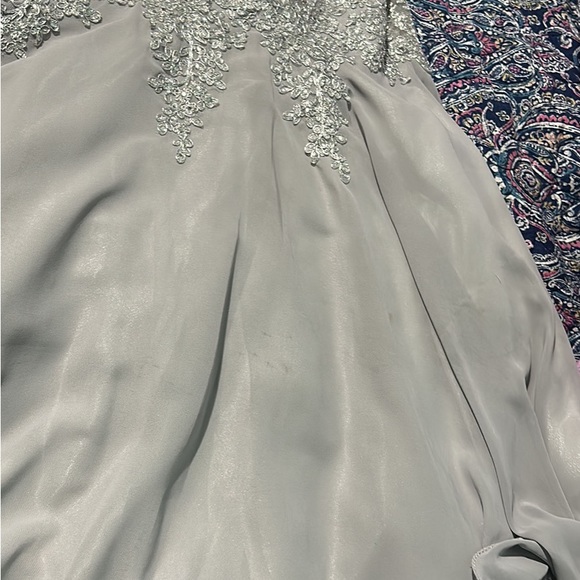 Silver Dama/Quince/Fancy Ball dress - Picture 3 of 10
